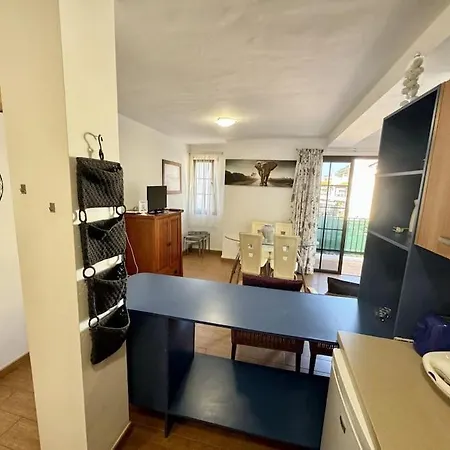 Edificio Marta La Caleta Appartamento *