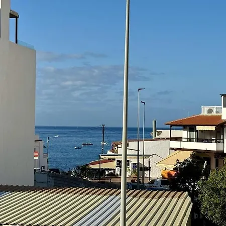 Edificio Marta La Caleta *